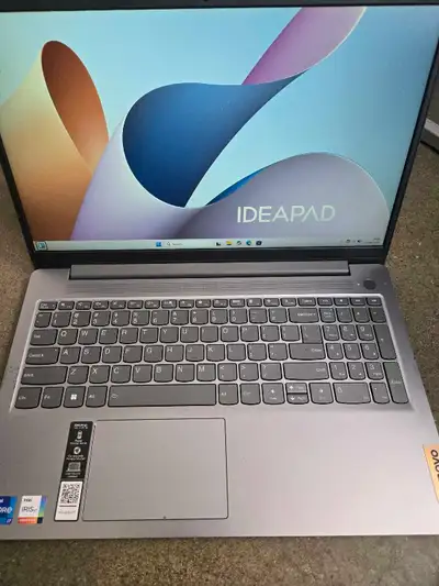 Lenovo Ideapad 3 15IRU8, View more