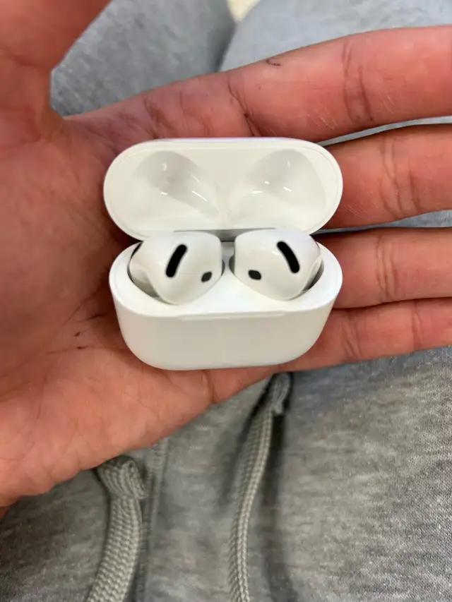 AIRPOD GEN 4 - BRAND NEW - NEVER USED in Headphones in Oakville / Halton Region - Image 3