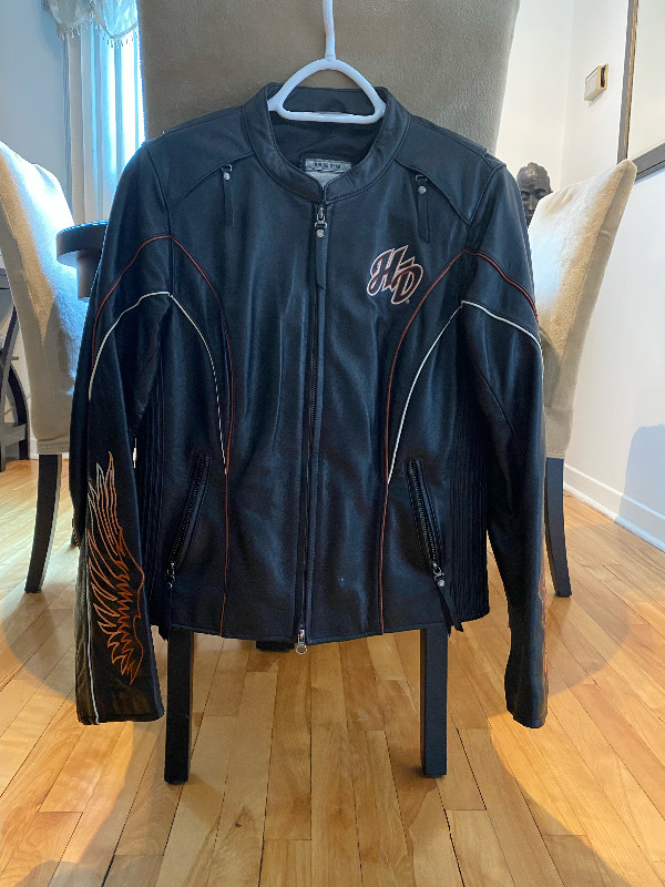 Woman Harley Davidson Leather Jacket - small in Women's - Tops & Outerwear in Ottawa