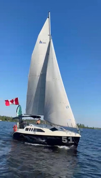 Restored 2005 Hunter 260 Sailing Yacht