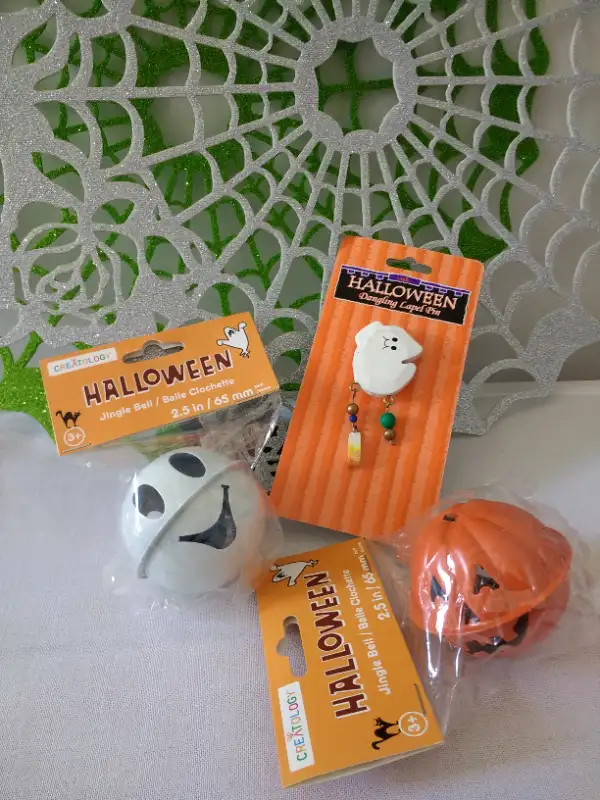 Halloween Decorations 9pcs in Holiday, Event & Seasonal in Ottawa - Image 5