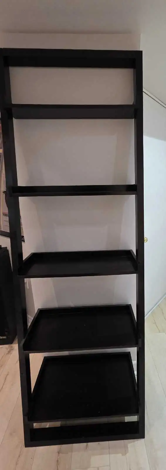 2 wooden bookshelfs in Bookcases & Shelving Units in Mississauga / Peel Region - Image 3