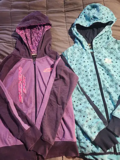 2 vestes Skechers sport pour enfant Grandeur large (environ 12-14 ans)