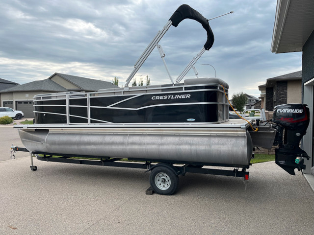 2019 Crestliner Rally Pontoon in Powerboats & Motorboats in Regina - Image 2