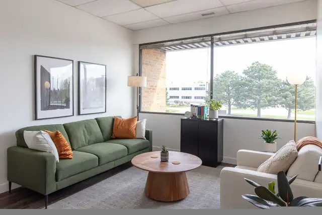 Therapy Coworking Space in Commercial & Office Space for Rent in Oakville / Halton Region - Image 4