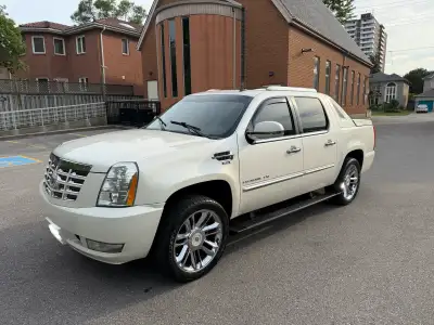 2011 Cadillac Escalade EXT 173’000 KM Fully loaded as they come Navigation Bluetooth Backup Camera S...