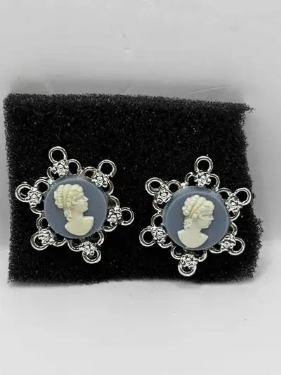 Vintage Cameo Clip-on Earrings - Coro Delivery to Fredericton area available - Shipping available
