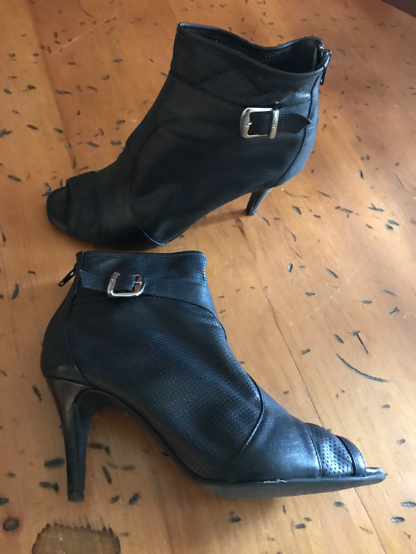 Ladies Dress and Casual Shoes dans Femmes - Chaussures  à Région de Mississauga/Peel - Image 4