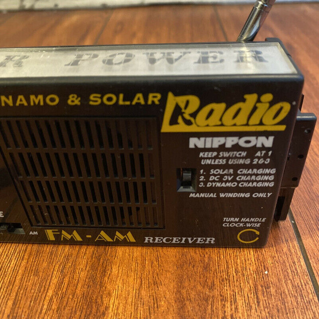Vintage Nippon Dynamo & Solar AM / FM Hand Crank Radio Receiver | Other |  Ottawa | Kijiji