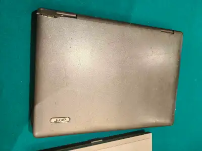 Broken Acer Extensa 7620Z, View more