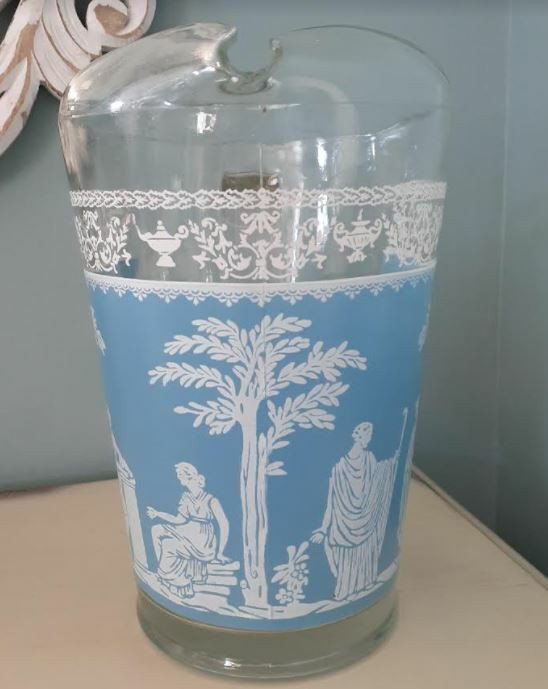 Vintage Wedgwood Jeannette Jasperware Hellenic Blue Pitcher in Arts & Collectibles in Markham / York Region - Image 2