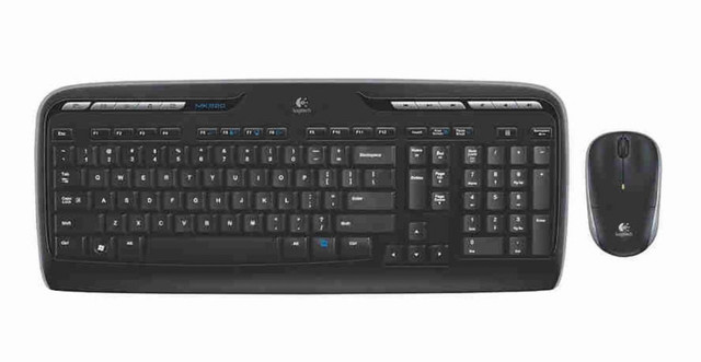 New! - Logitech Wireless Desktop MK320 mouse keyboard combo  in Mice, Keyboards & Webcams in St. Catharines