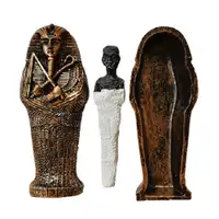 Statut Égyptienne biblot de cerceuil de Pharaon &  Momie