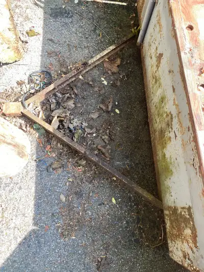 This used trailer box is a unique find, perfect for someone looking for a project or a custom build....