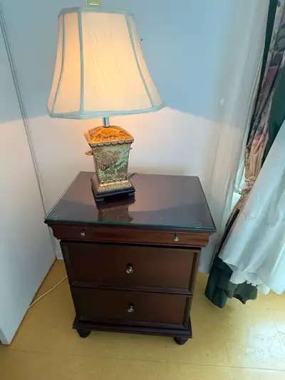 Bombay Company Mahogany Finish 3 drawer chest/nightstand, View more
