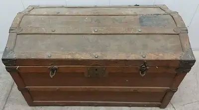 ANTIQUE STEAMER TRUNK - OR PIRATE'S TREASURE CHEST - YOU DECIDE!, View more