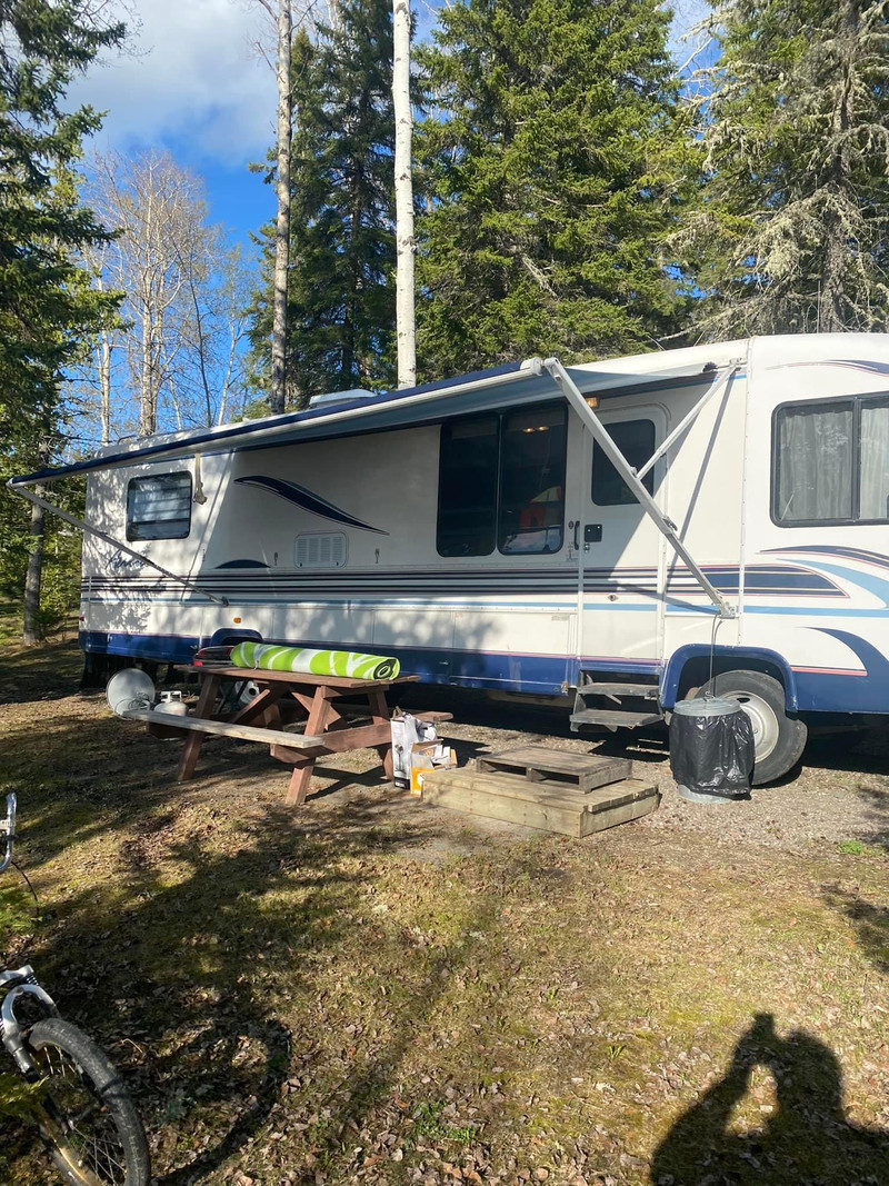 1994-motor-home-diesel-pusher-cummins-engine-alison-transmission-rvs