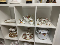 $599 Included 47 single pieces New - never been used Dinner set 