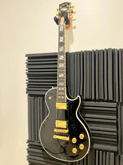 Gibson Les Paul Supreme Ebony 2006 Very good condition Come with Gibson USA brown case Body Wood: Ch...