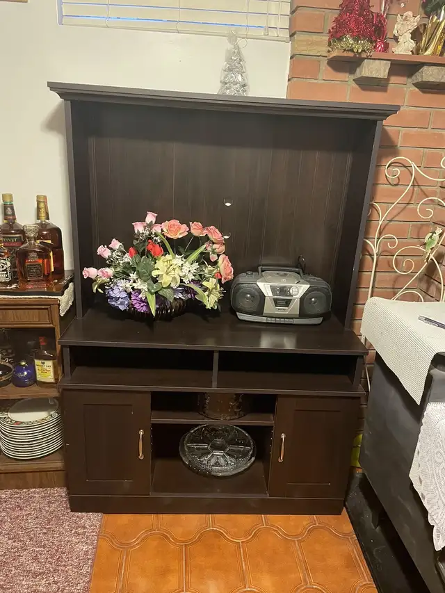 Cabinet  in Dining Tables & Sets in City of Toronto - Image 5