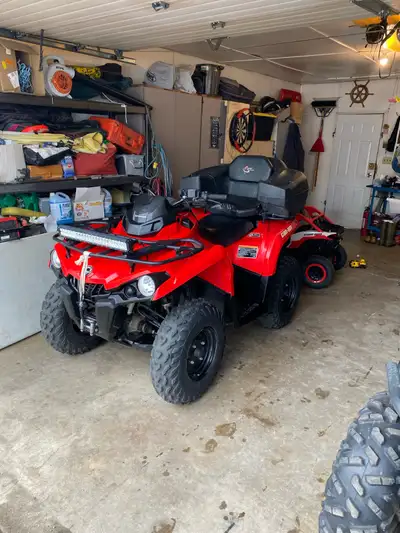 2020 outlander 450 in excellent condition with rear cargo box and light bar included. Quad is equipp...