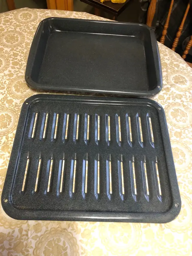 poêle à griller pour four avec grille pour drainer les graisses  in Stoves, Ovens & Ranges in Longueuil / South Shore - Image 3