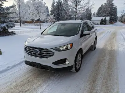 Fully loaded other than sunroof 181,000kms mostly hwy (No Accidents) Carproof is Available Looks and...