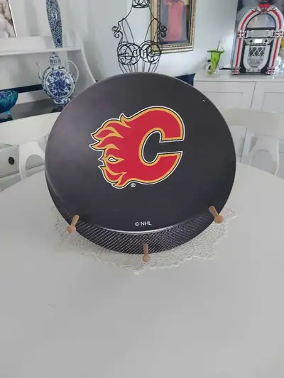 Calgary Flames holder