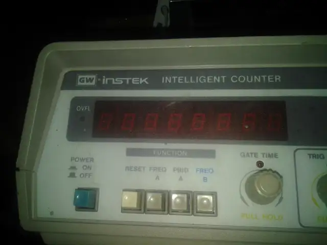 GW Instek Intelligent Counter GFC-8131H frequency counter 900+pc in Other in City of Montréal - Image 4
