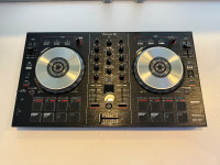 Pioneer DJ: DDJ-SB2 (2-Channel DJ Controller for Serato DJ Lite)
