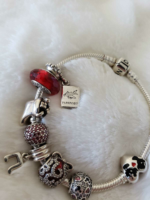 Pandora bracelet with 8 charms Authentic , all for $300, firm in Jewellery & Watches in Oakville / Halton Region - Image 2
