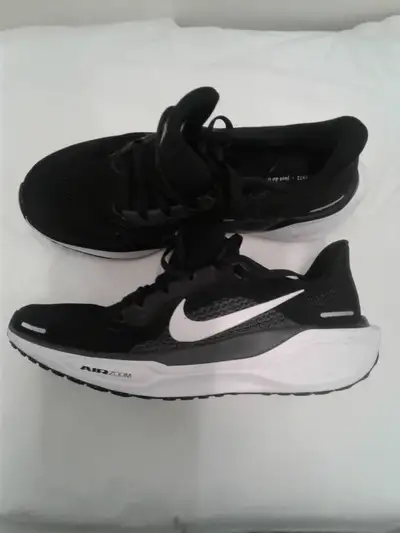 Nike Women's Pegasus 41 Air Zoom Running Shoes - Black & White, View more