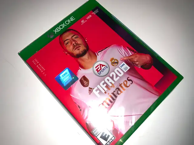 XBOX ONE+SERIES X-FIFA 2020 (NEUF/NEW) (C005) in XBOX One in City of Montréal - Image 2