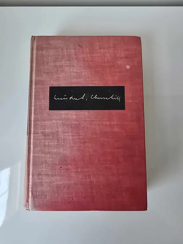Houghton Mifflin Closing the Ring by Winston S. Churchill