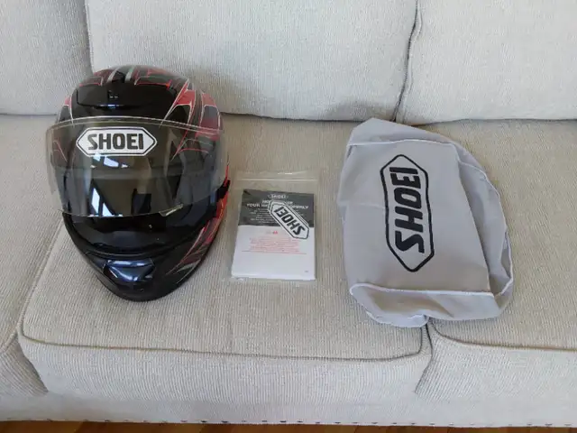 XS - Shoei helmet QWEST-TZ-X in Motorcycle Parts & Accessories in Ottawa - Image 2
