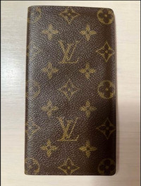 Louis Vuitton & Gucci Wallet