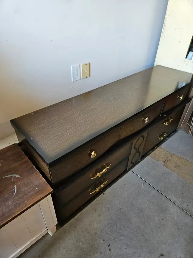 Black coloured  7 Drawer Dresser with Mirror in Dressers & Wardrobes in Peterborough - Image 4