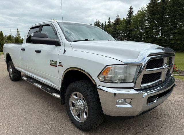 2014 RAM 3500 SLT CREW CAB LONG BOX CUMMINS DIESEL in Cars & Trucks in Edmonton - Image 3