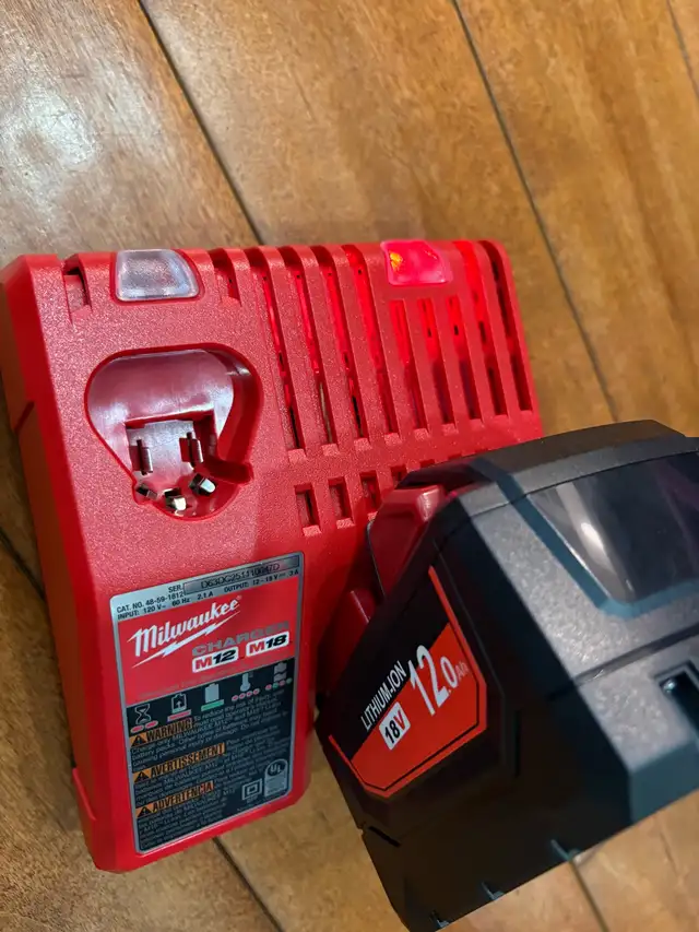 Milwaukee 18V 12.0Ah Battery in Power Tools in City of Toronto - Image 4