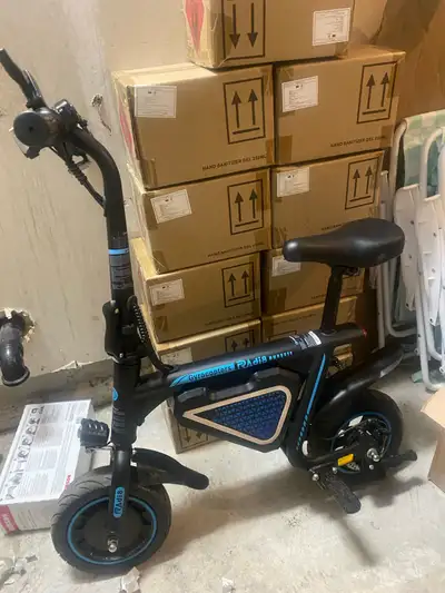 Gyrocopters Radi8 electric bike in good condition. Compact and powerful mini e-bike, great for city...