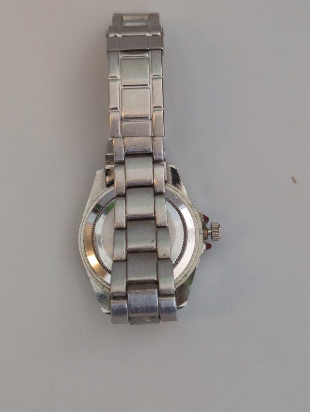 Men's Geneva watch NO:001 Large face with calendar date, Black d in Jewellery & Watches in Mississauga / Peel Region - Image 3