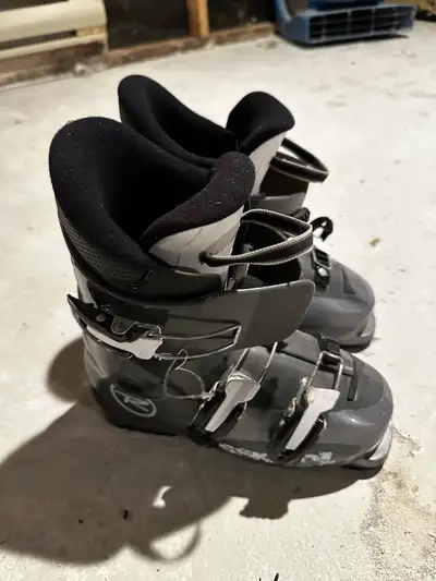 ski boots , View more