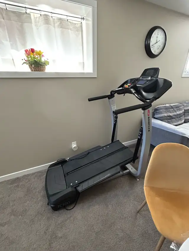 Treadclimber TC100 in Exercise Equipment in Lethbridge - Image 5