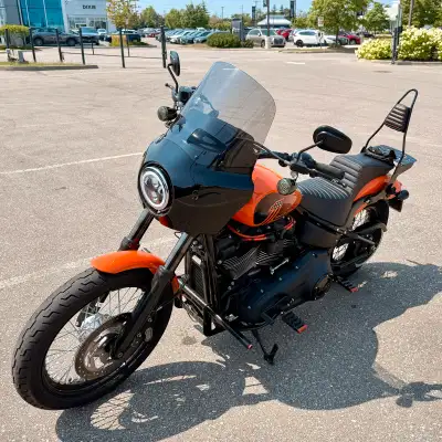 2021 HD Street Bob 114 FXBBS Colour - BAJA ORANGE 1. HD Hollywood bars with 2 in custom risers 2. Ha...