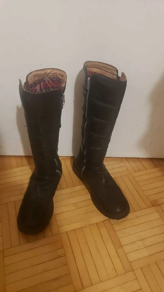 Women's Funky Leather  Boots in Women's - Shoes in City of Toronto - Image 2