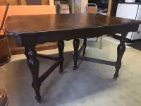 Vintage Black walnut table  and 6 chairs