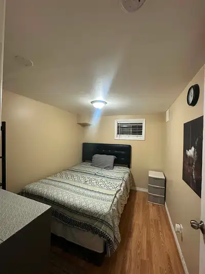 Brampton,Private ,Fully furnished Room in a Basement , just a minute walk to bus stop ,just walking...