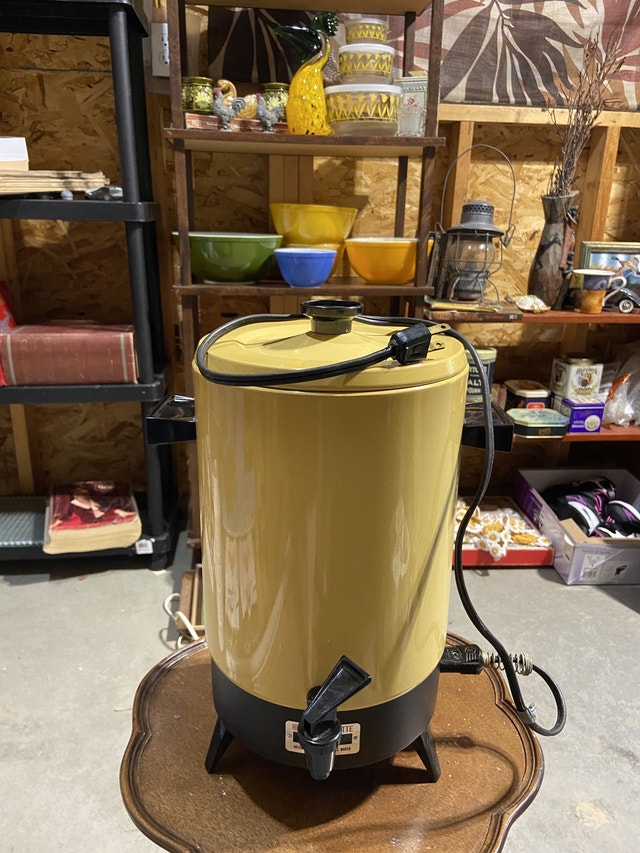 Vintage 70s Electric coffee Maker Percolator Coffee Makers Regina