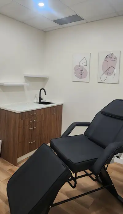 Treatment Room For Rent, View more
