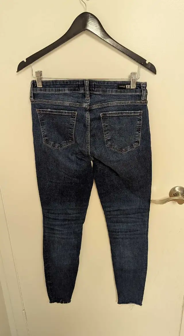Brand New KUT From The Kloth Jeans - Women's Size 6 in Women's - Bottoms in City of Toronto - Image 6
